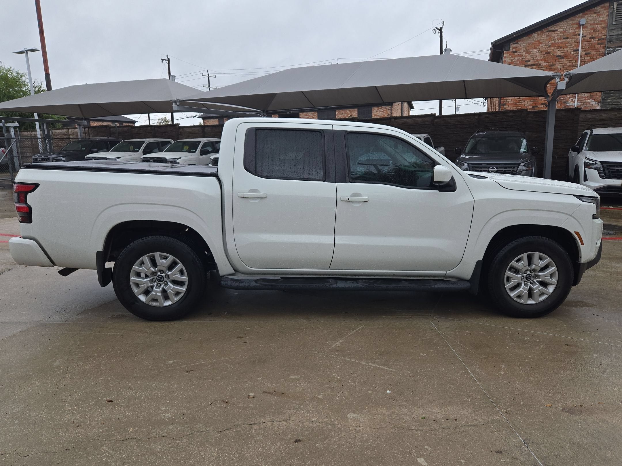 2023 Nissan Frontier SV