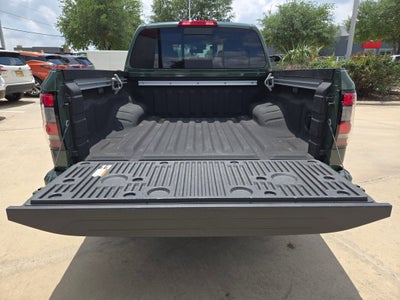 2025 Nissan Frontier Crew Cab SV