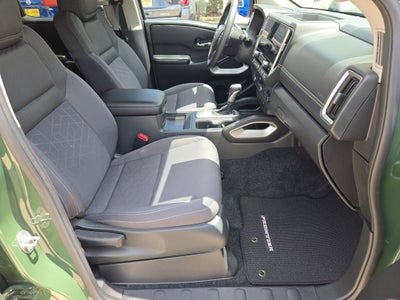 2025 Nissan Frontier Crew Cab SV