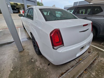 2019 Chrysler 300 Touring