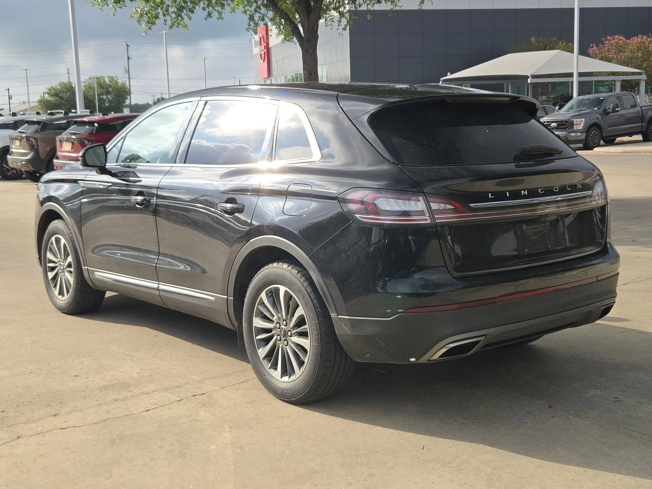 2022 Lincoln Nautilus Standard