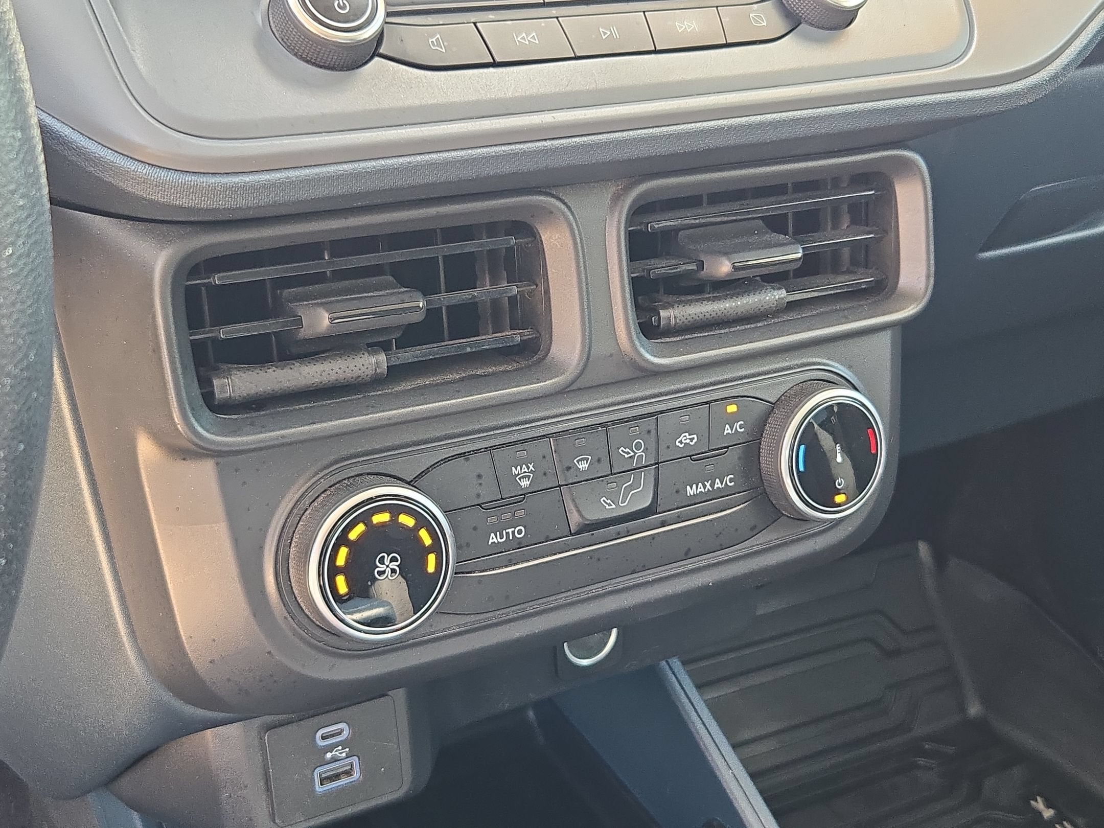 2023 Ford Maverick XL