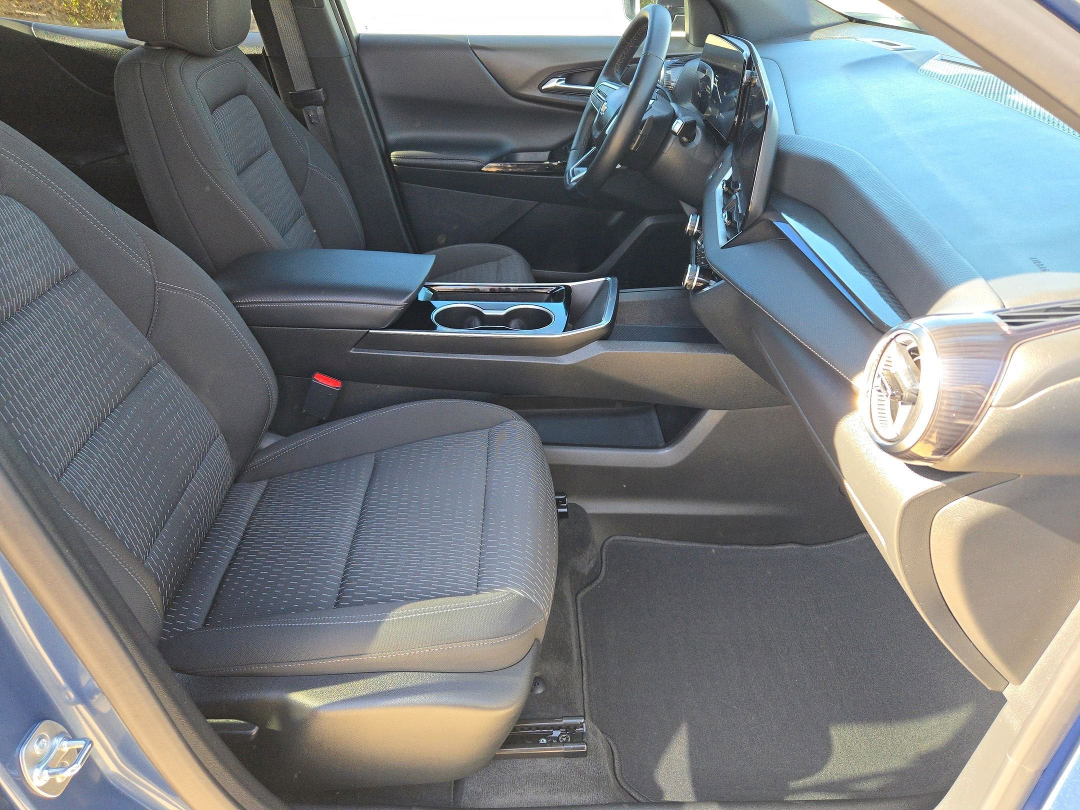 2025 Chevrolet Equinox FWD LT