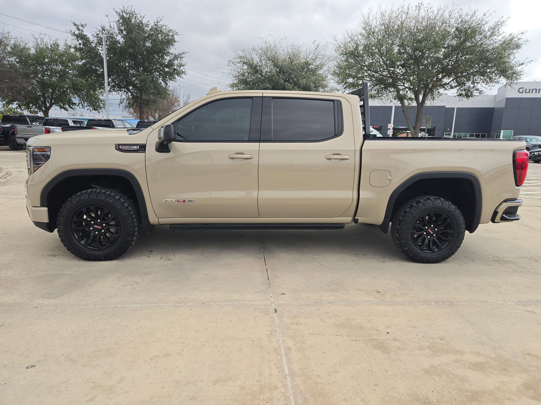 2023 GMC Sierra 1500 AT4X