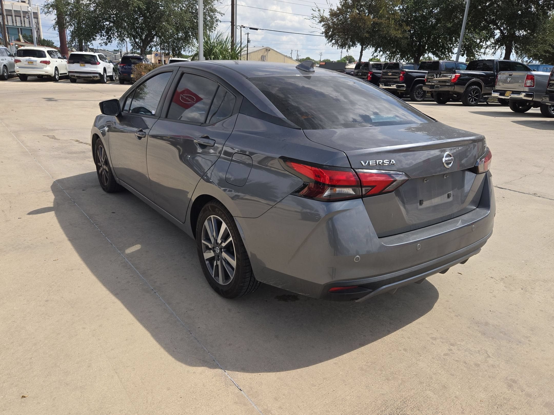2020 Nissan Versa SV