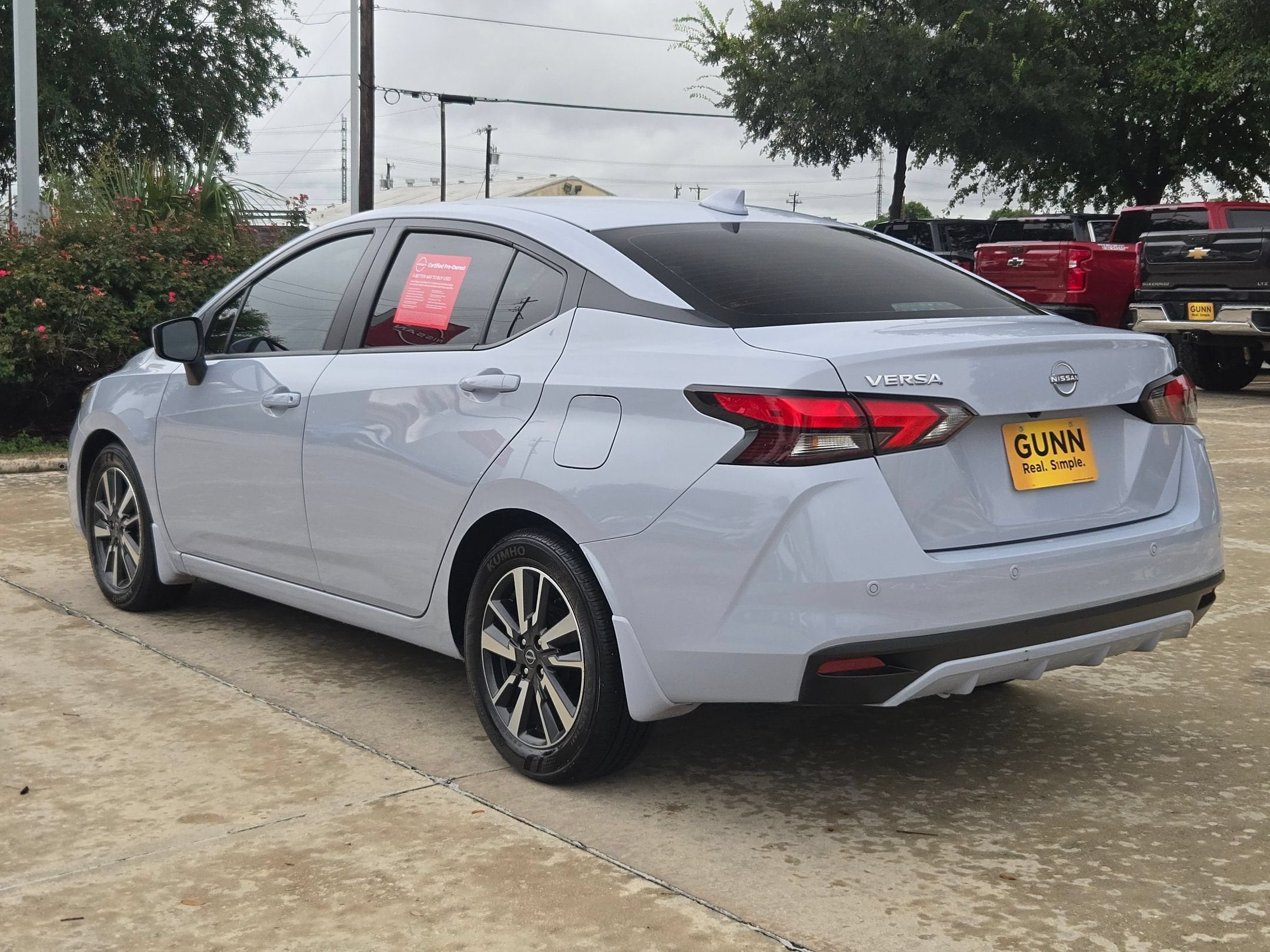 2025 Nissan Versa SV