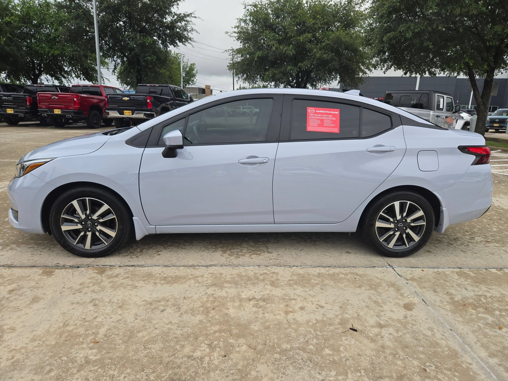 2025 Nissan Versa SV