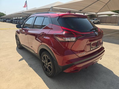 2023 Nissan Kicks SR