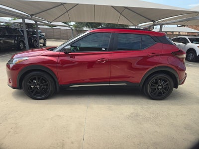 2023 Nissan Kicks SR