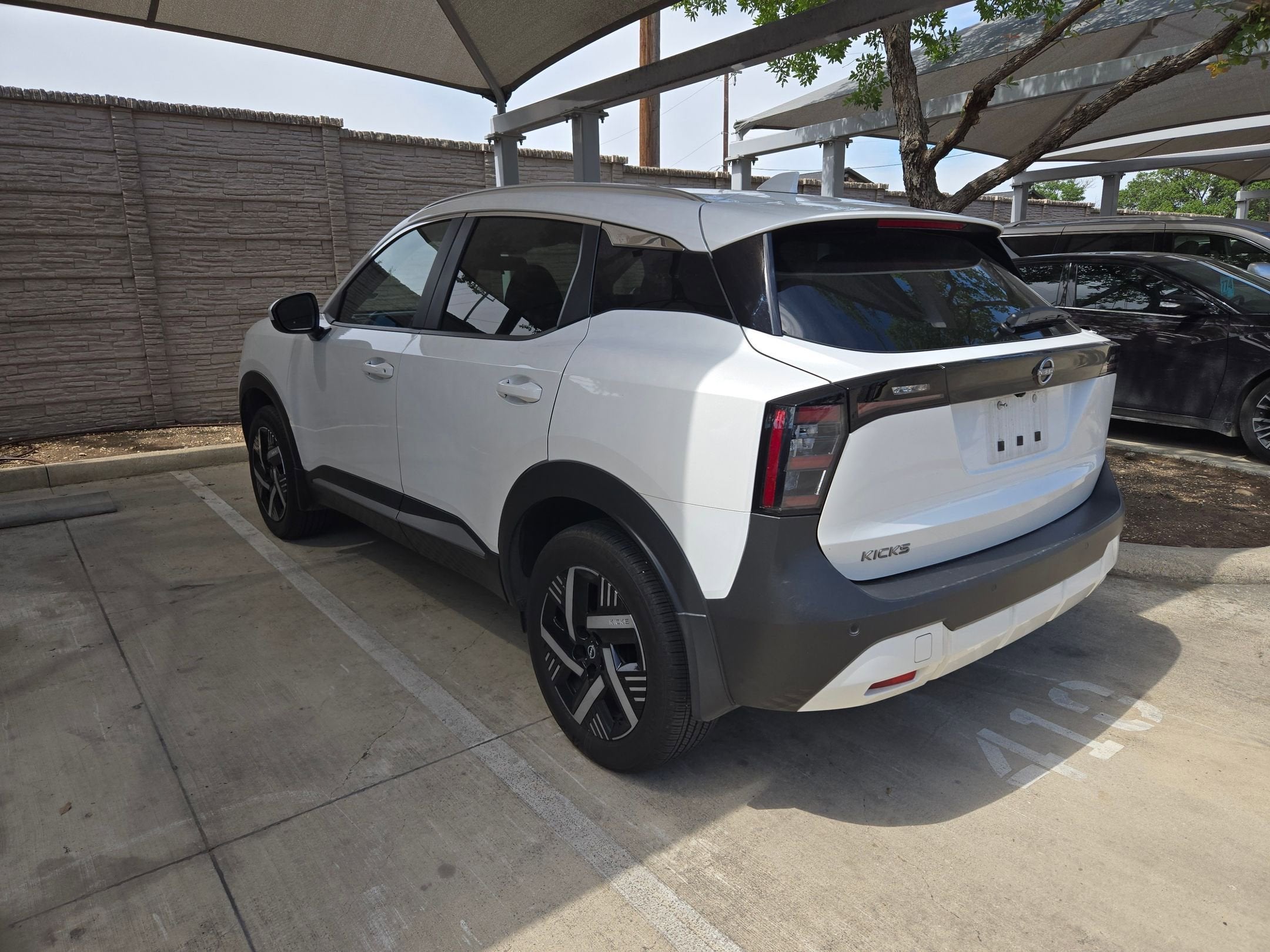 2025 Nissan Kicks SV