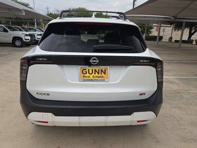 2025 Nissan Kicks SR