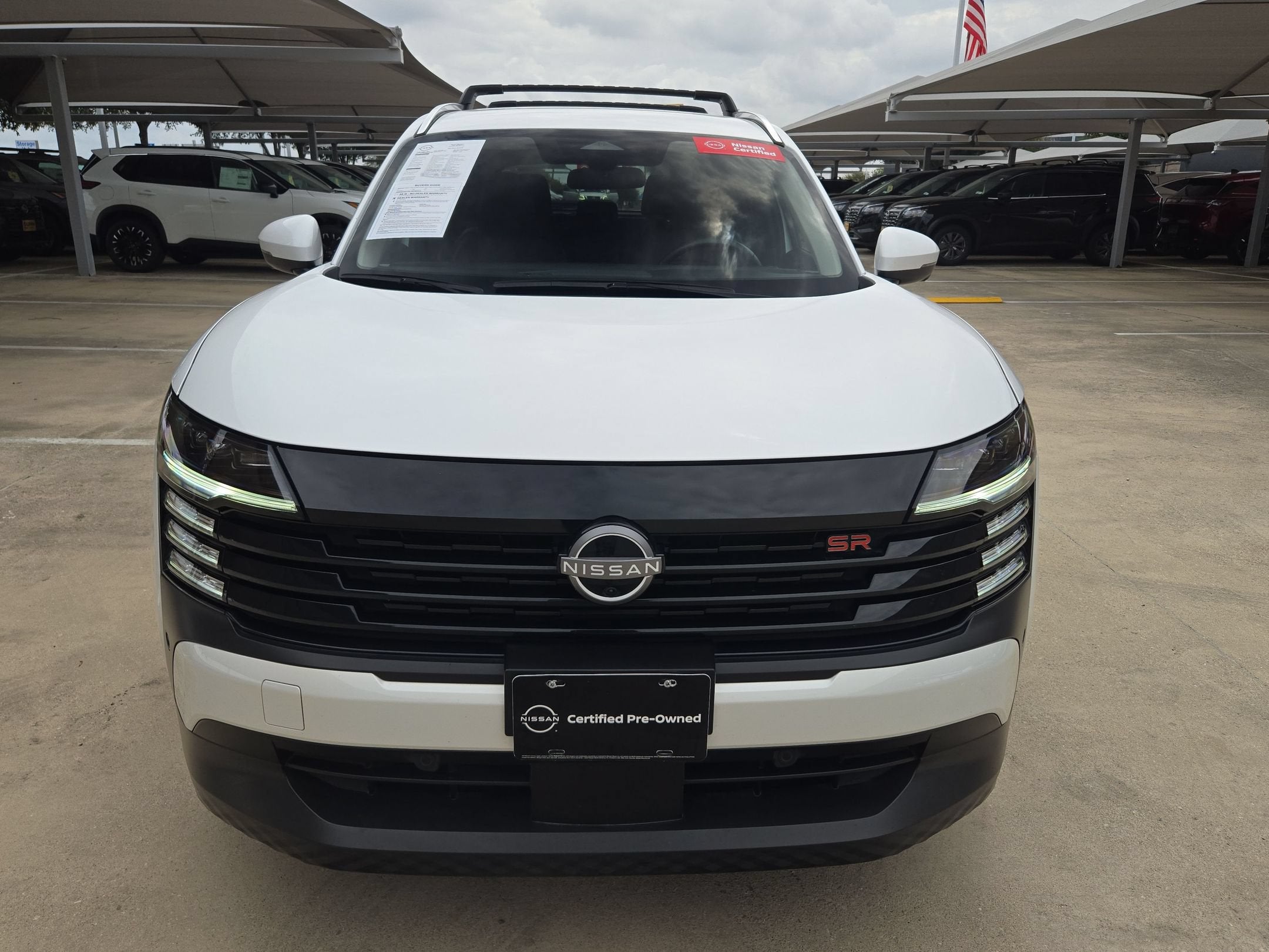2025 Nissan Kicks SR