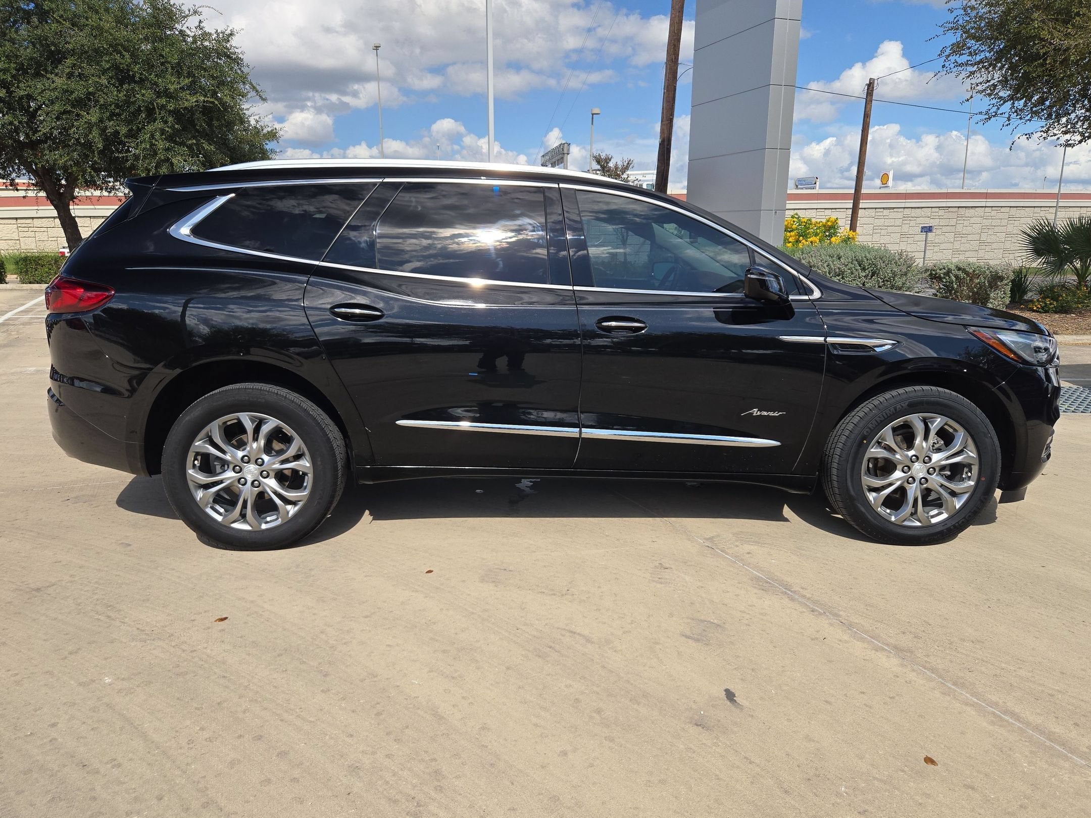 2021 Buick Enclave Avenir
