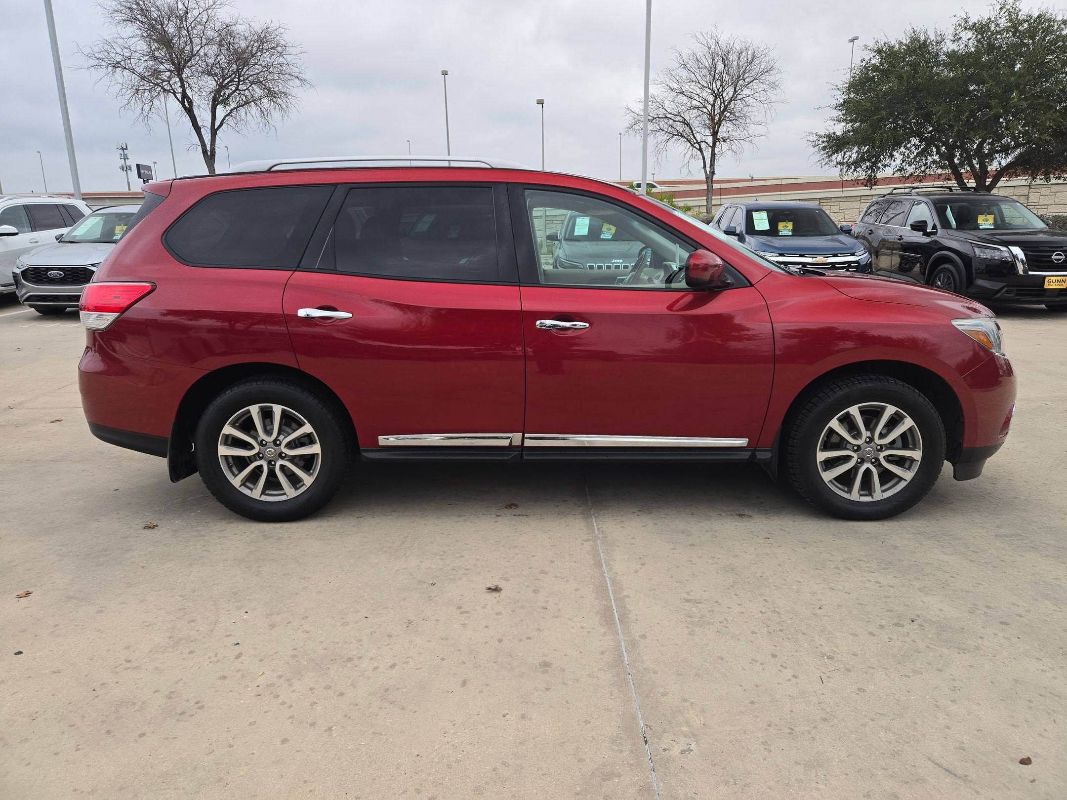 2015 Nissan Pathfinder SL