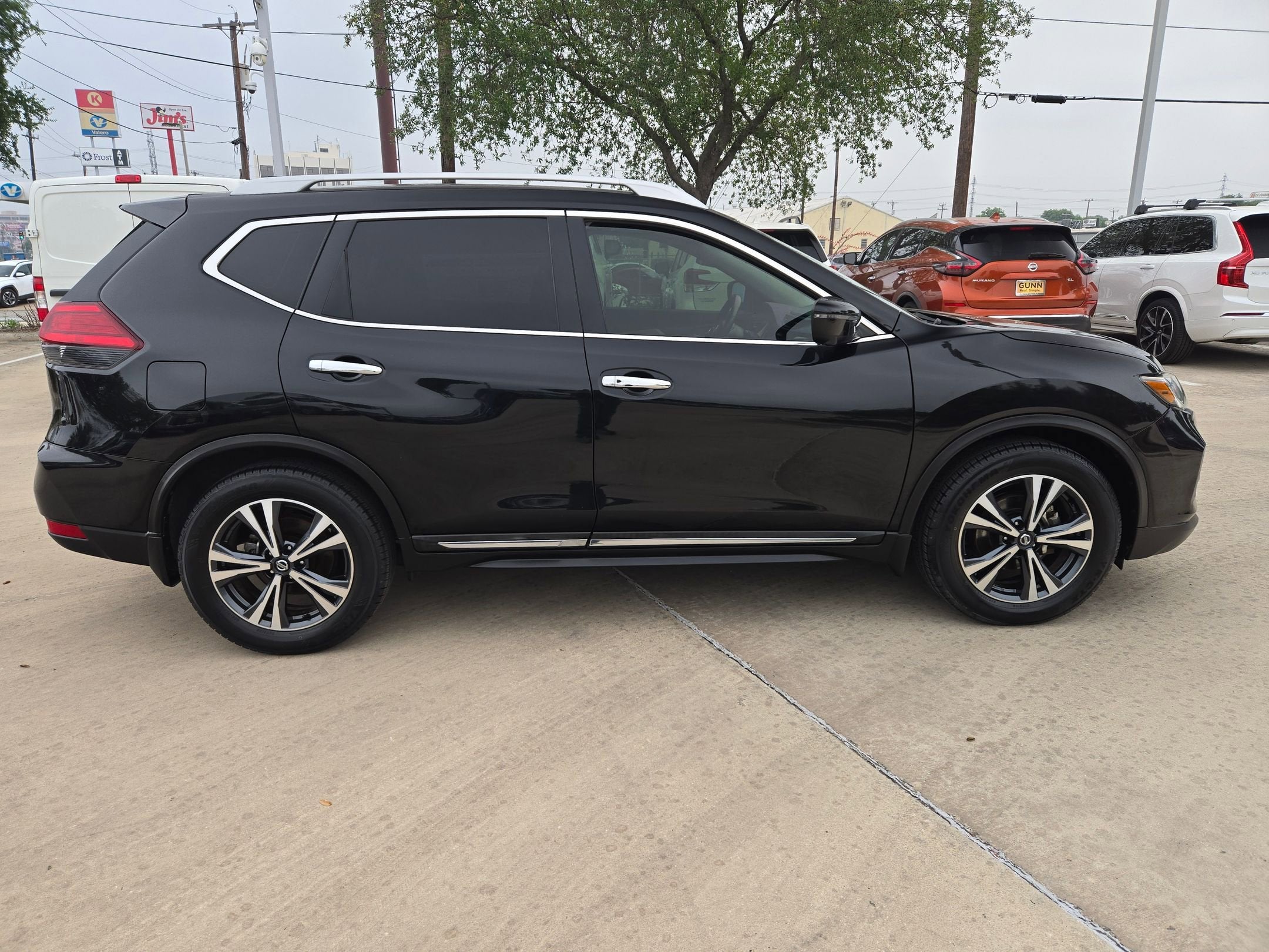 2017 Nissan Rogue SL