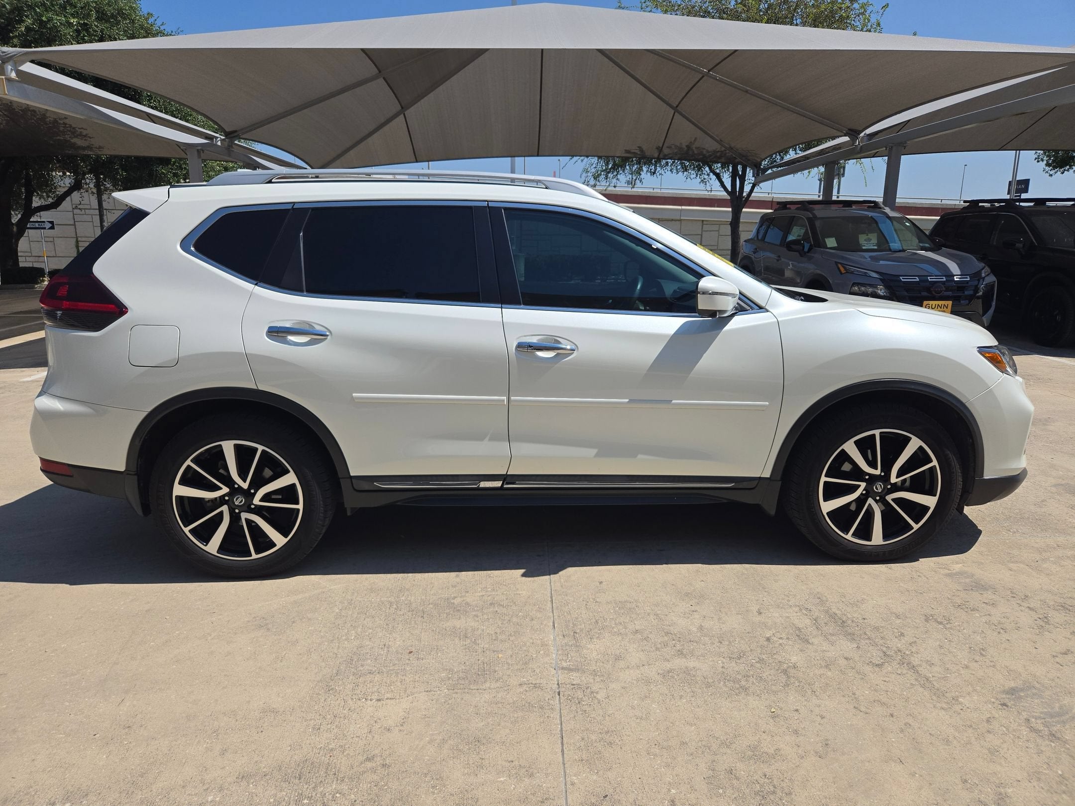 2020 Nissan Rogue SL