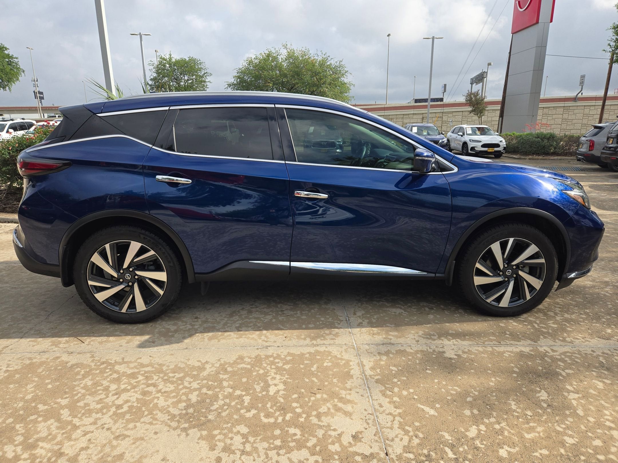 2022 Nissan Murano SL