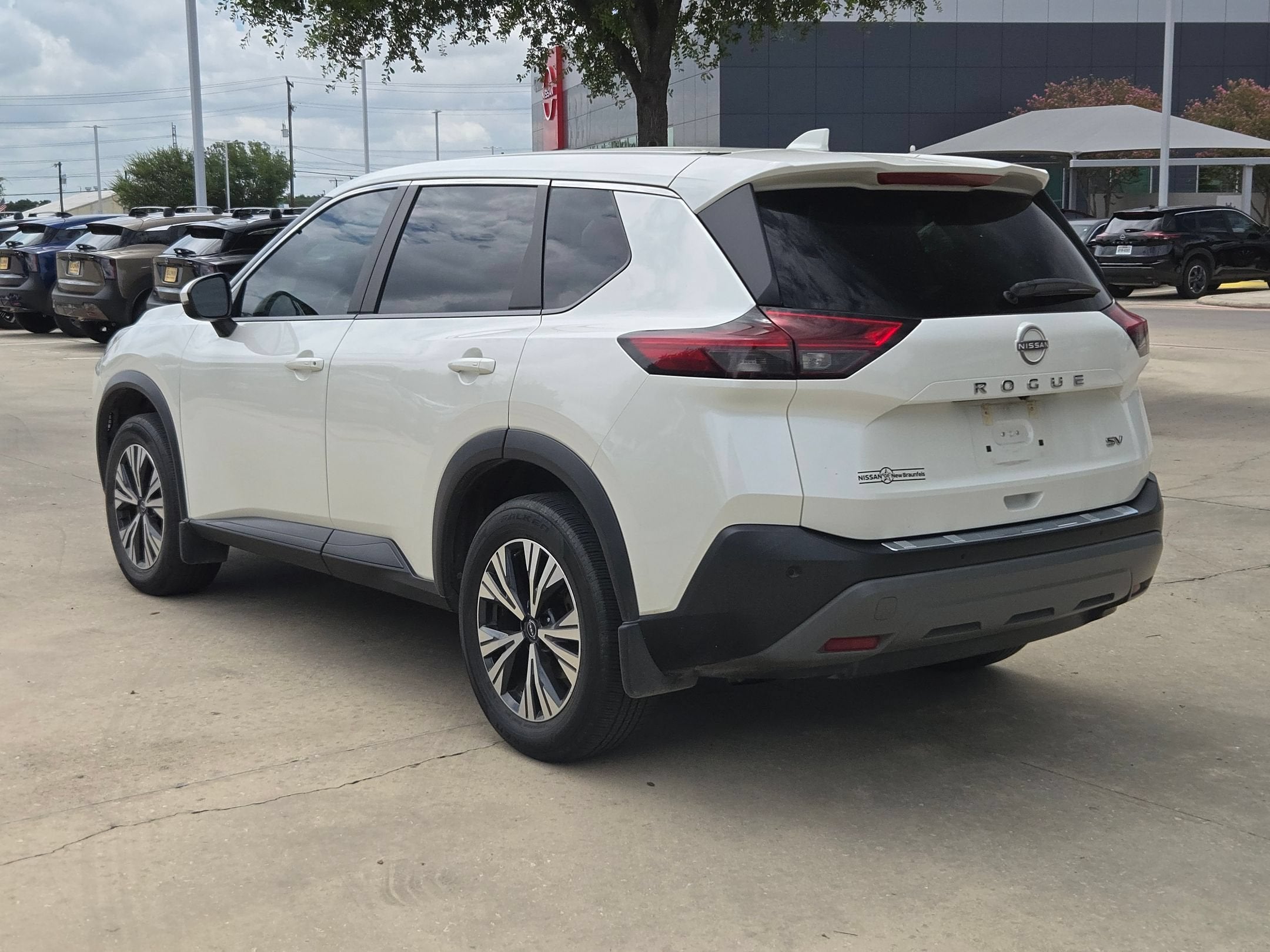 2022 Nissan Rogue SV