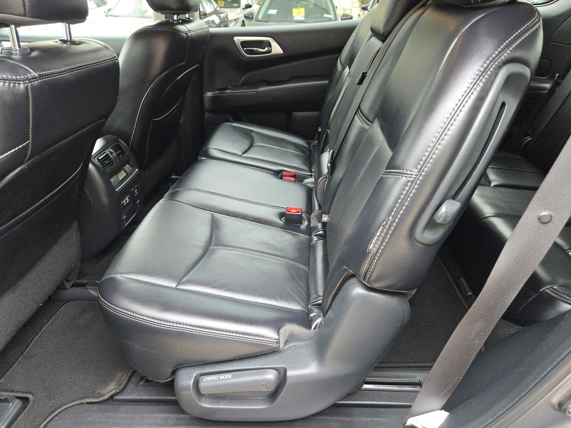 2020 Nissan Pathfinder SL