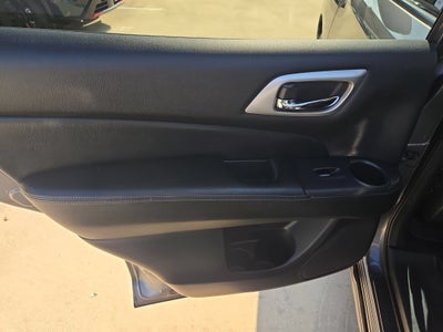 2019 Nissan Pathfinder S