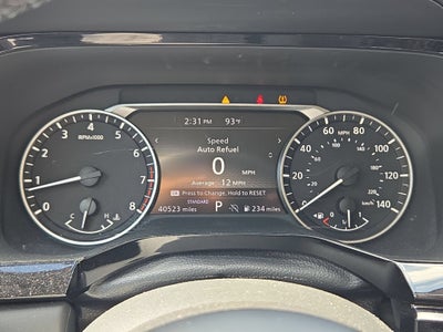 2025 Nissan Pathfinder SV