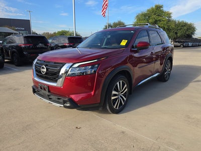 2024 Nissan Pathfinder Platinum