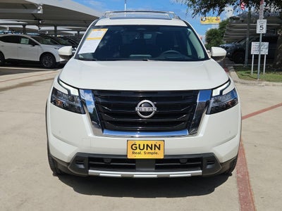 2023 Nissan Pathfinder Platinum