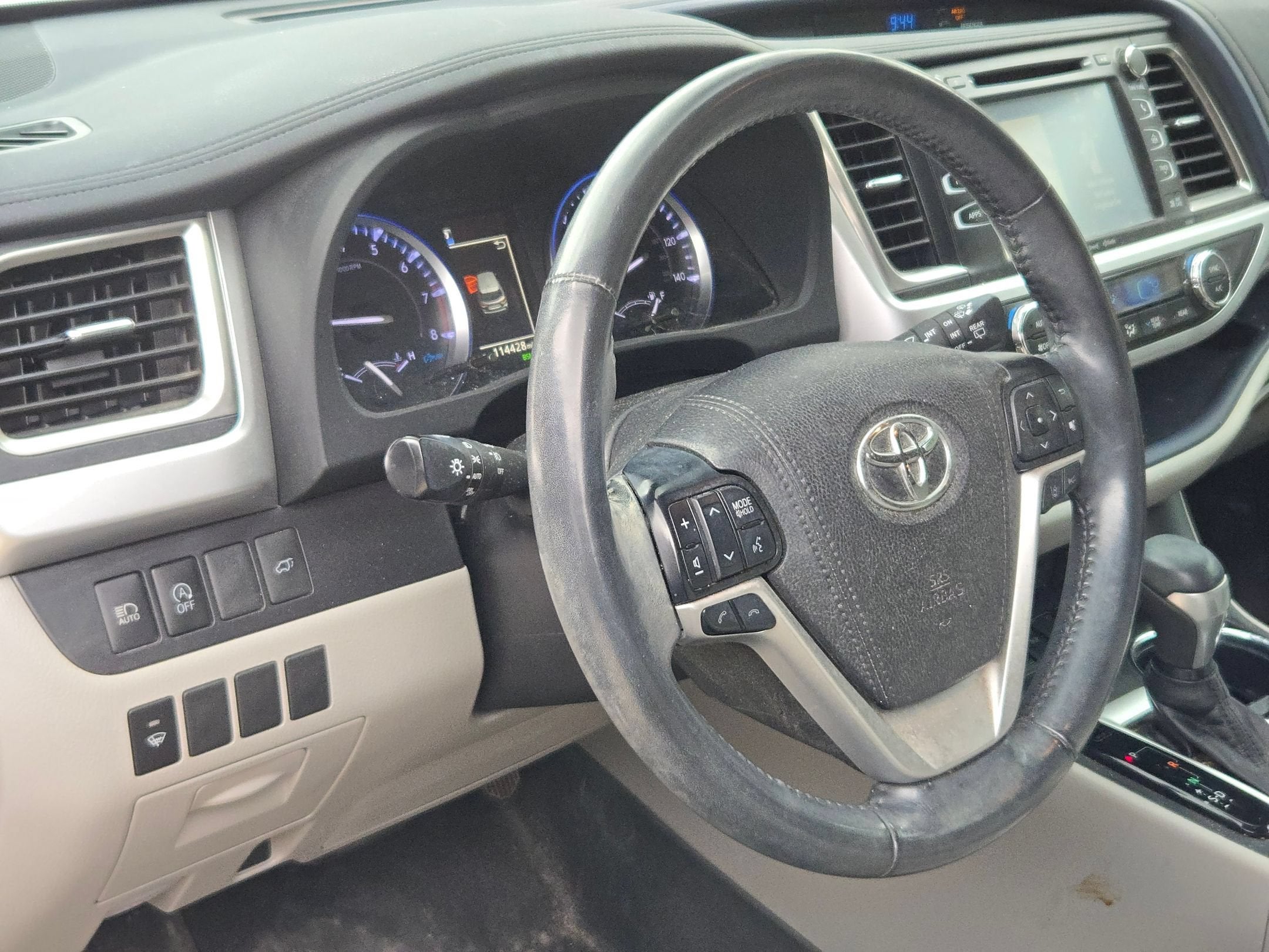 2019 Toyota Highlander XLE FWD