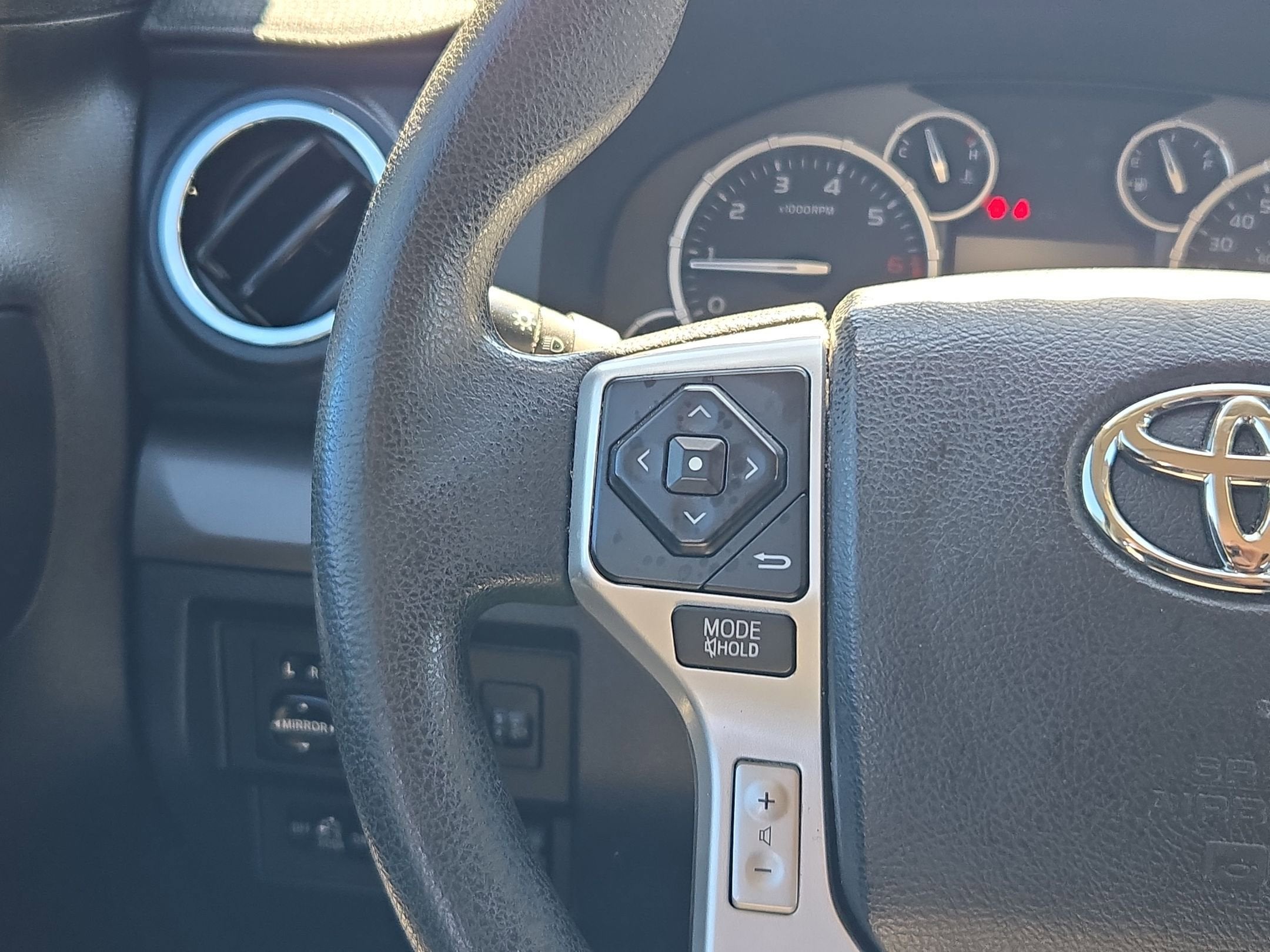 2017 Toyota Tundra 2WD SR5