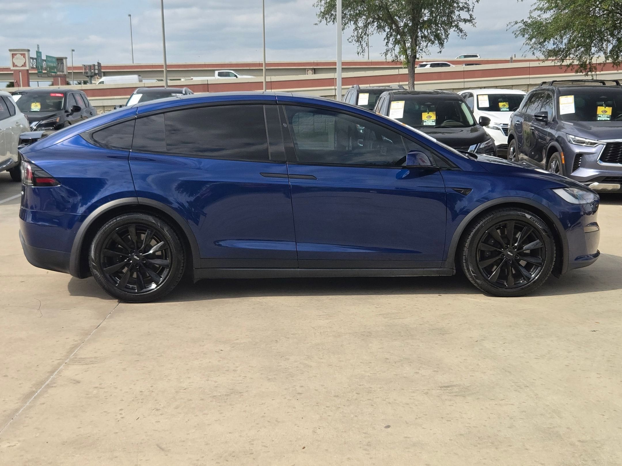 2022 Tesla Model X AWD