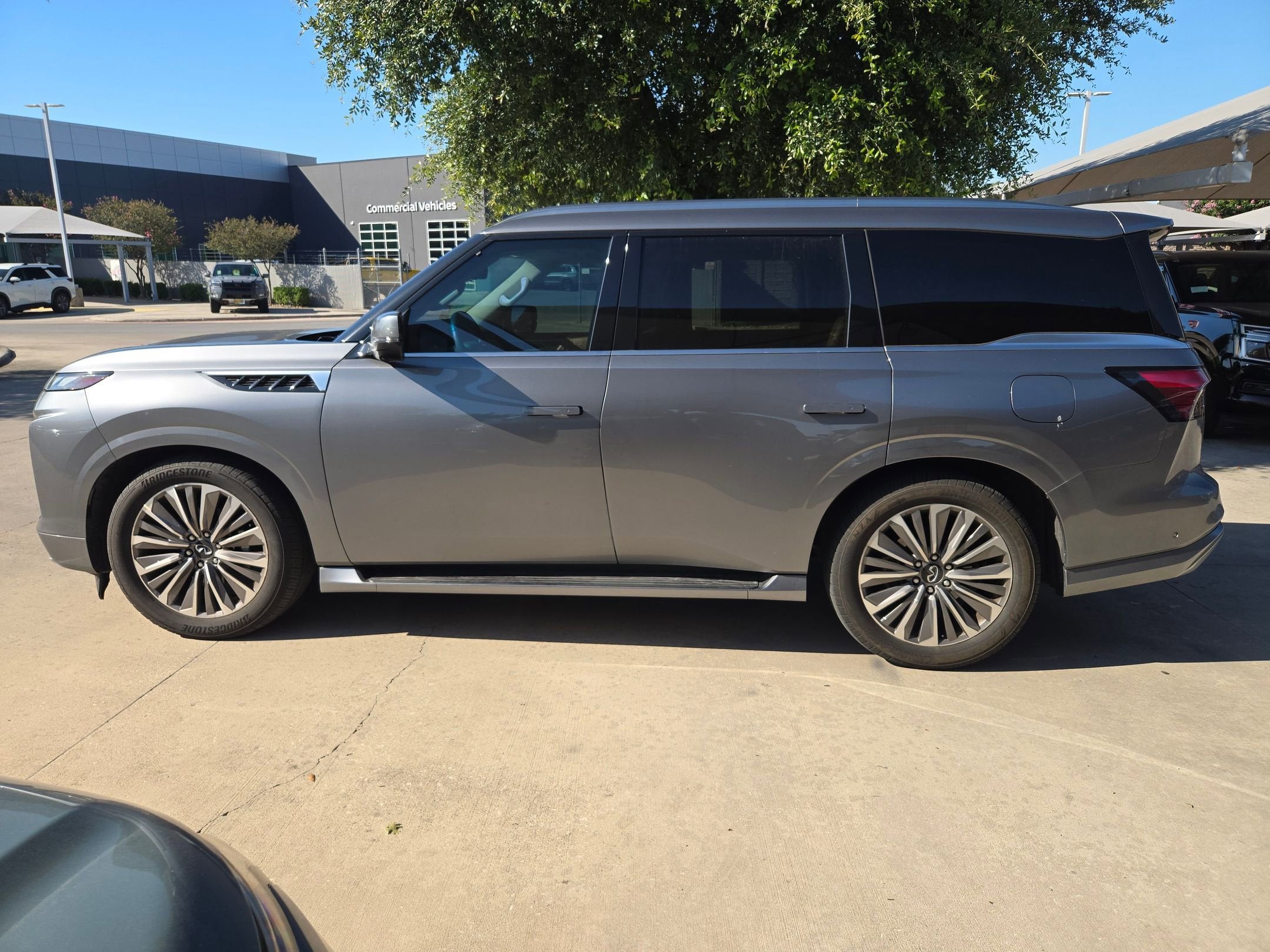 2025 INFINITI QX80 SENSORY