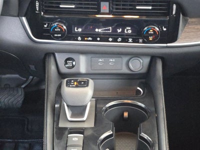 2025 Nissan Rogue Platinum