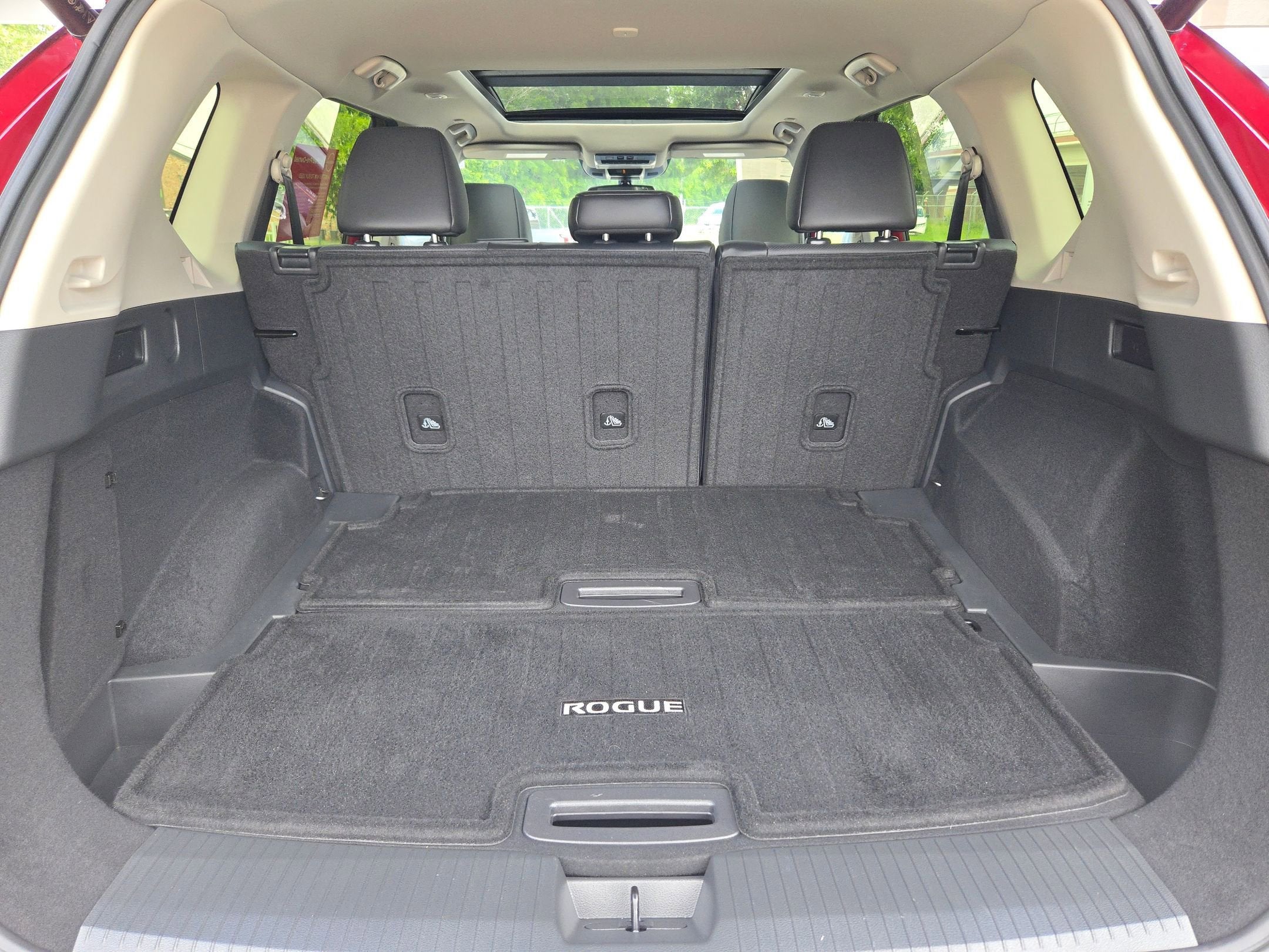 2025 Nissan Rogue Platinum