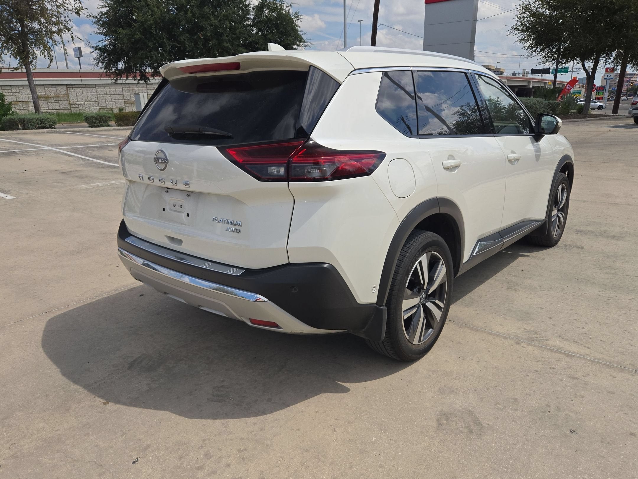 2023 Nissan Rogue Platinum