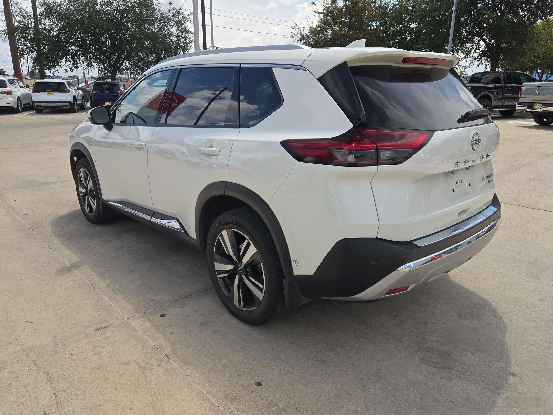 2023 Nissan Rogue Platinum
