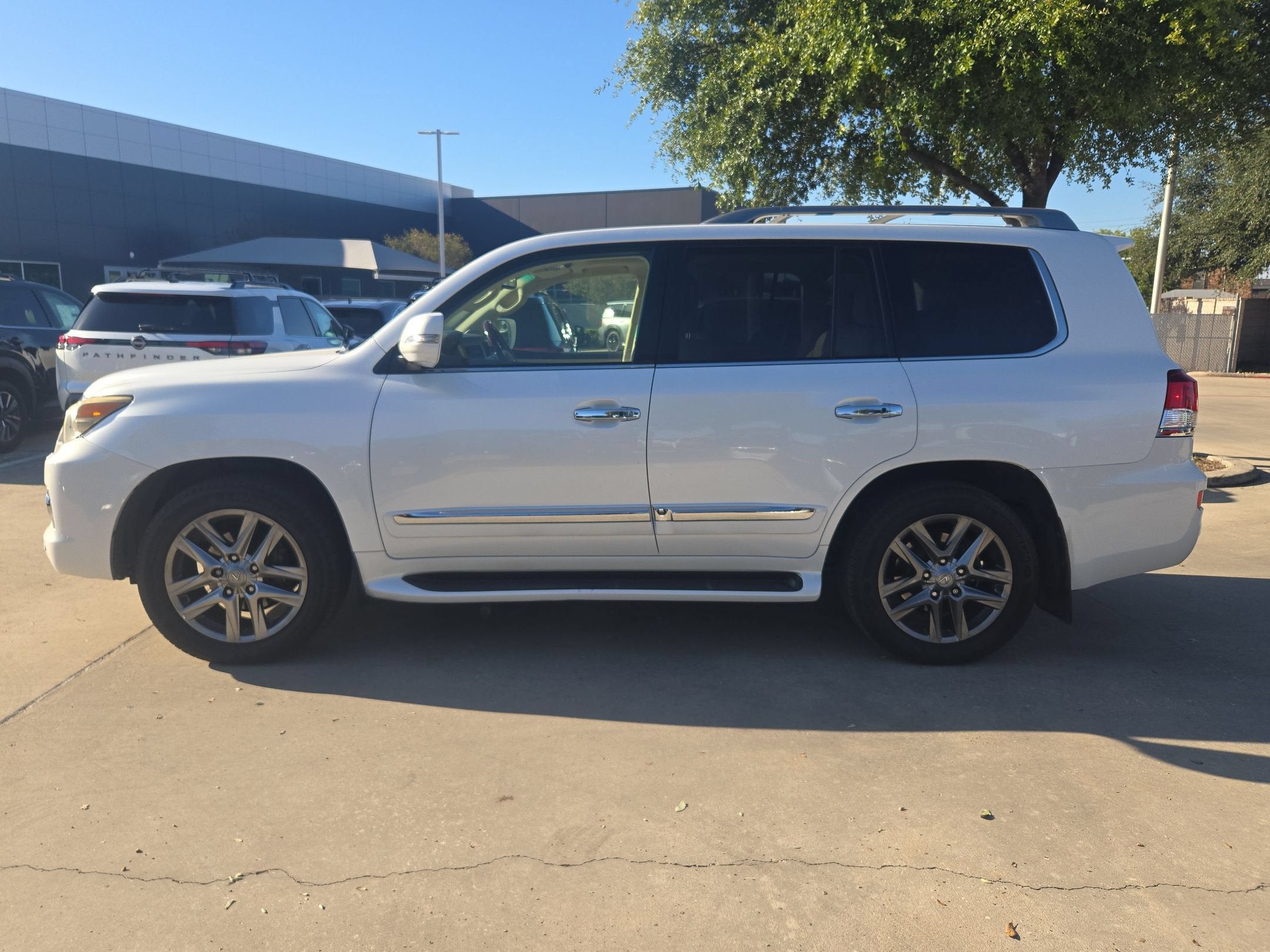 2013 Lexus LX 570 4WD 4dr
