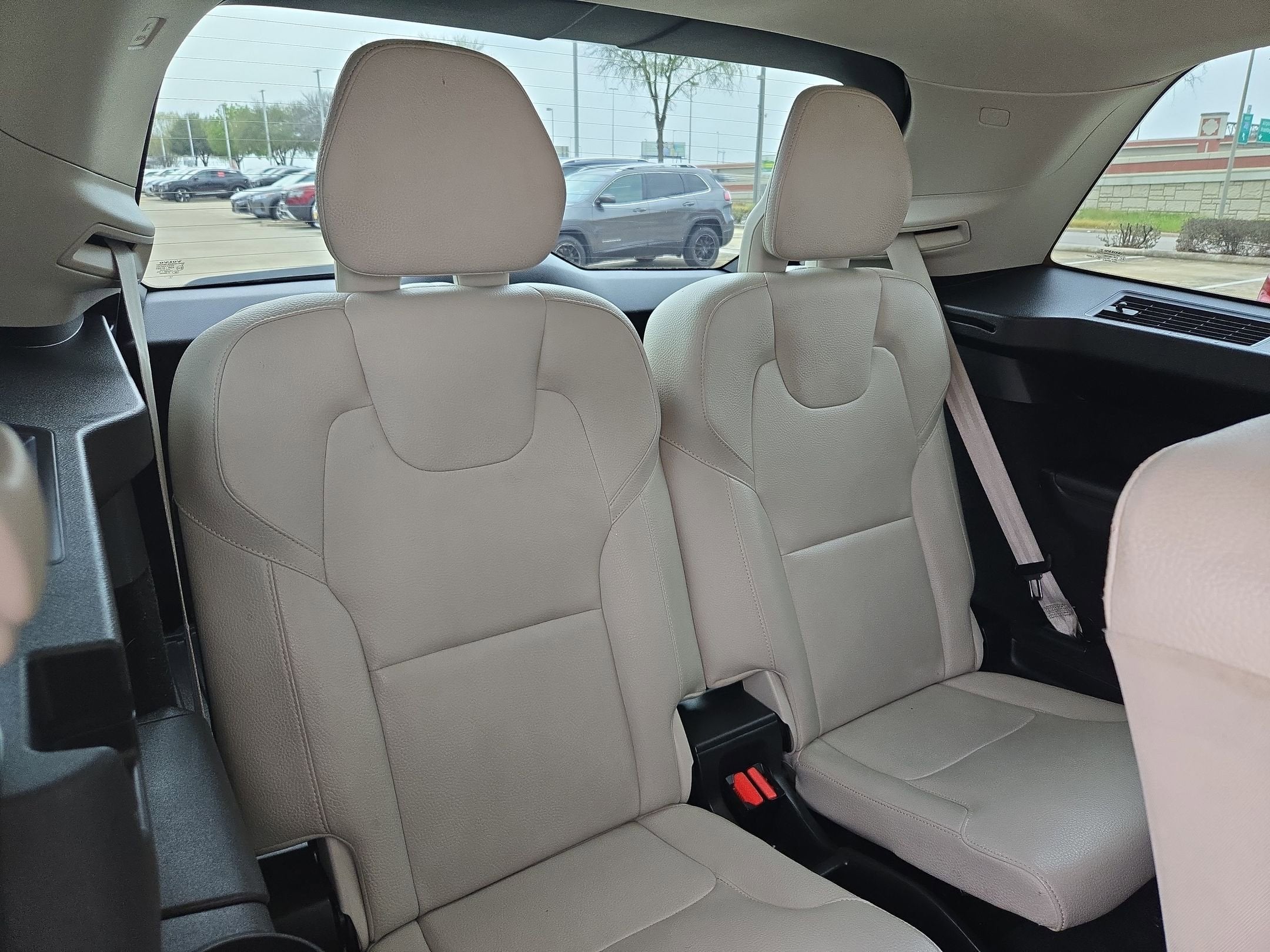 2023 Volvo XC90 Plus