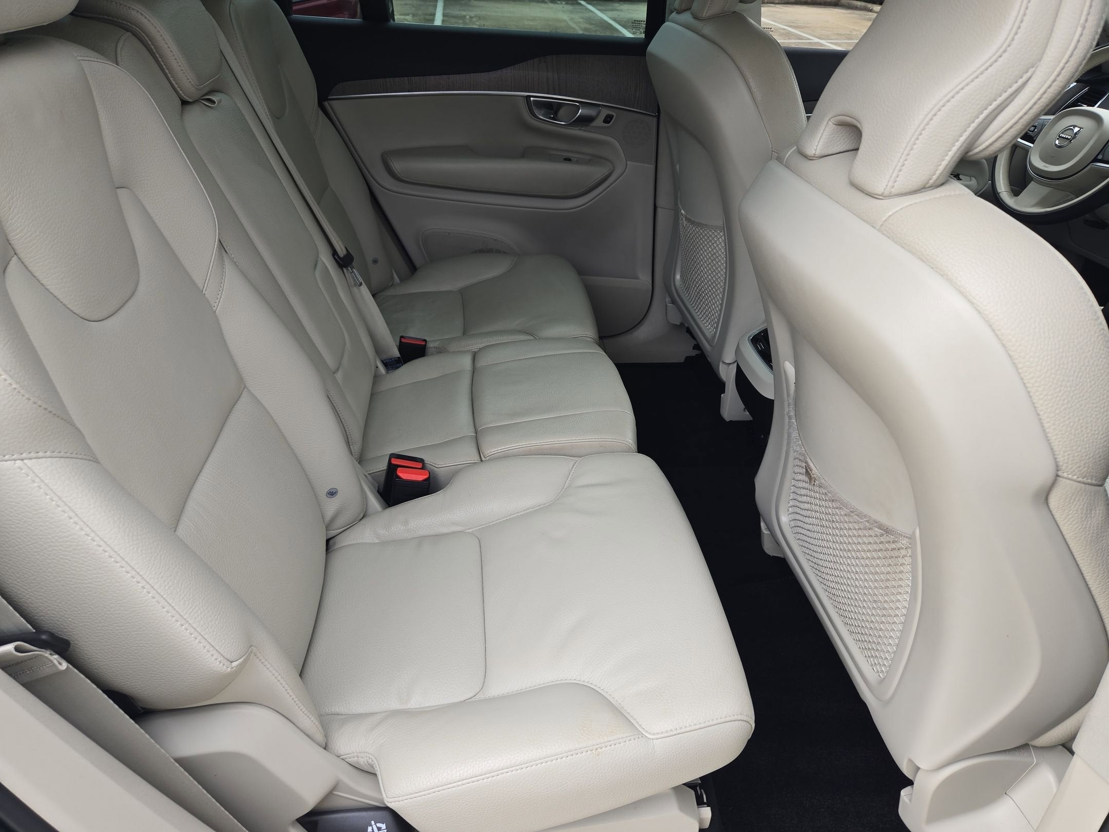 2023 Volvo XC90 Plus